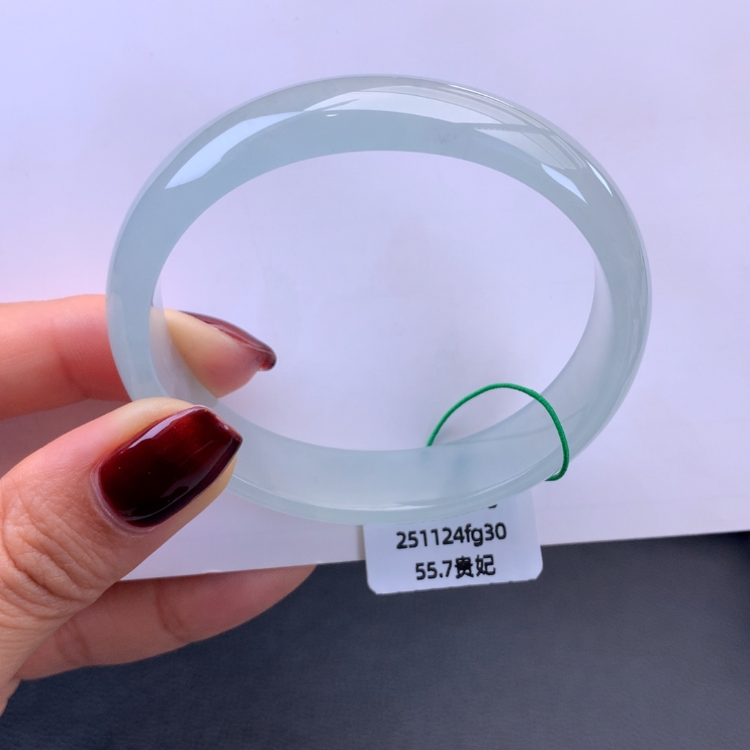 翡翠未镶嵌手镯冰晴贵妃手镯