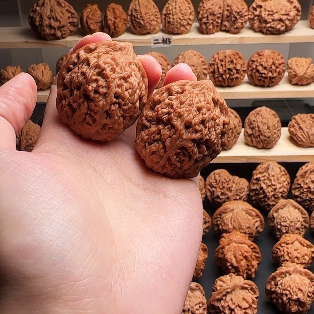 按***丶吊坠文玩核桃蒜头未打底