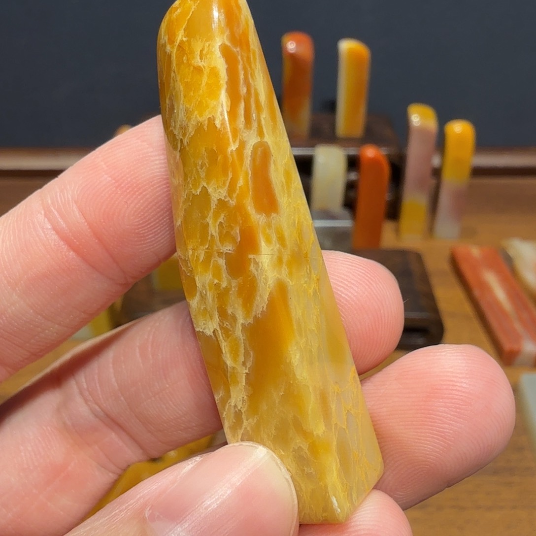 寿山石蜜**尼寿山石寿山石