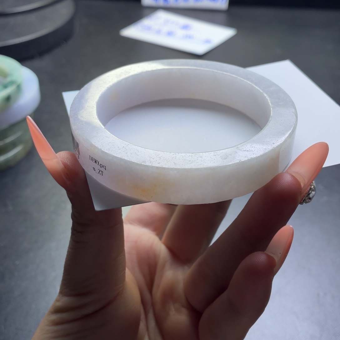 胭***凉定制翡翠未镶嵌翡翠手镯