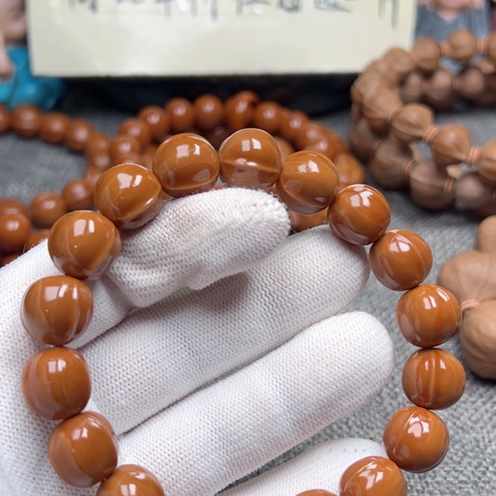 天***恒橄榄核手串1.2鲨鱼背