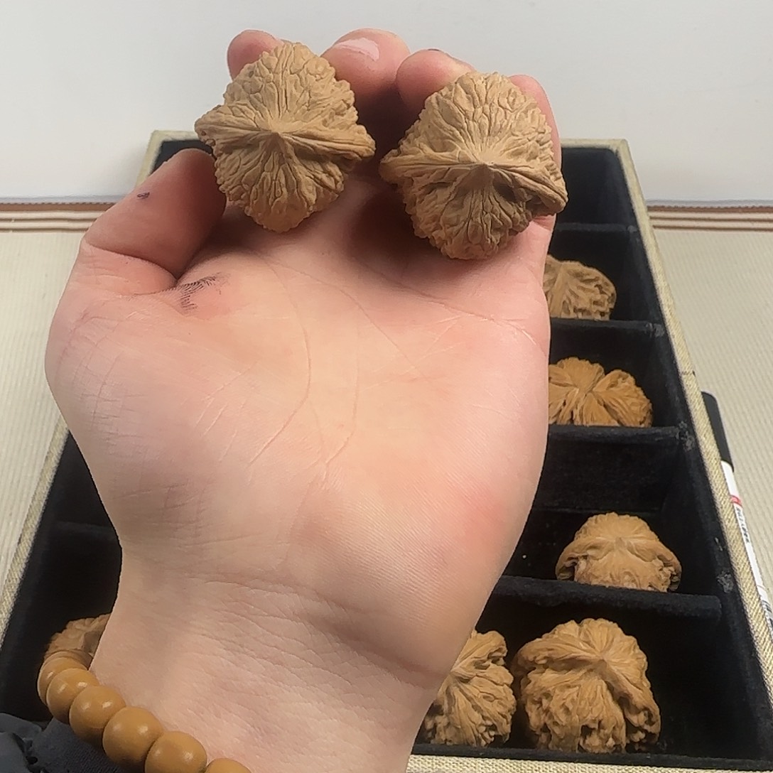 海***版文玩核桃吊坠哈哈哈哈哈哈哈哈哈