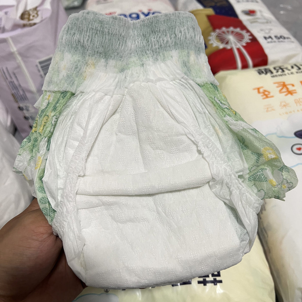 小绿裤花裤专用全彩拉拉裤婴儿纸尿裤柔软透气高吸收量尿不湿