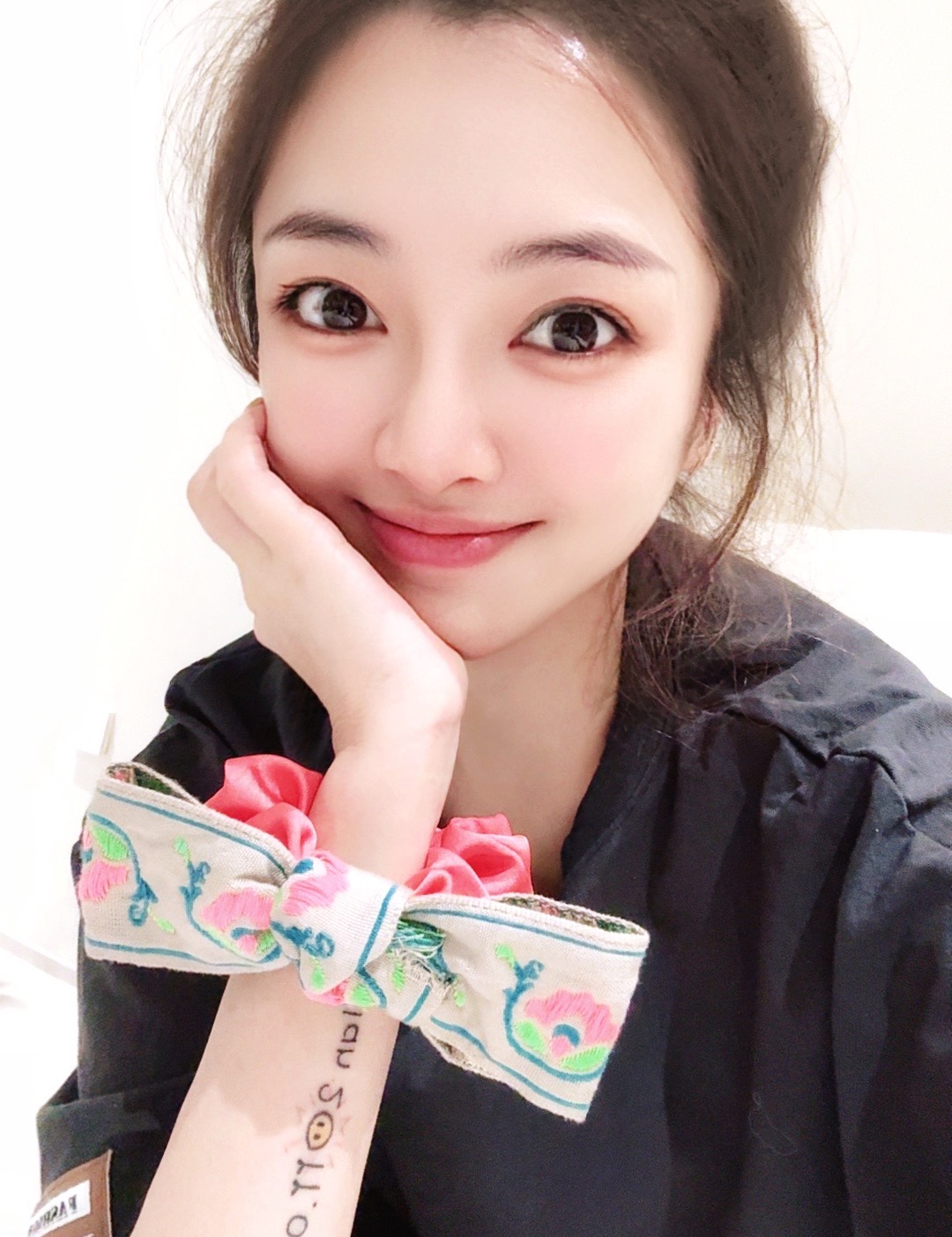 夏小朵 拼色图腾头绳 