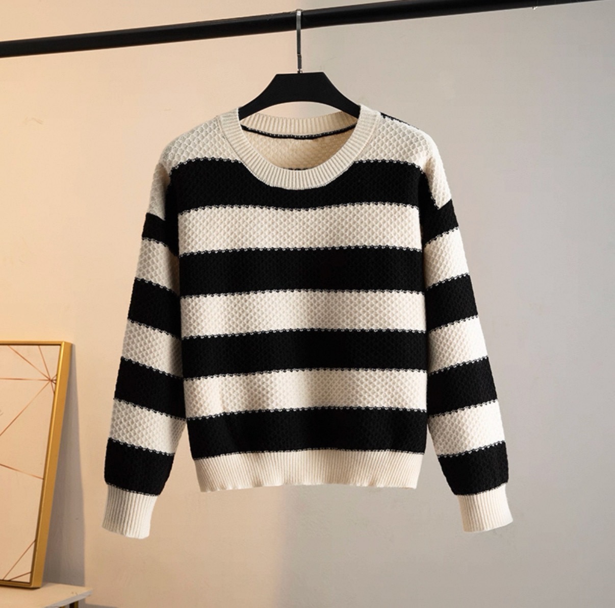 B1605 女士秋冬季拼色条纹圆领百搭针织衫