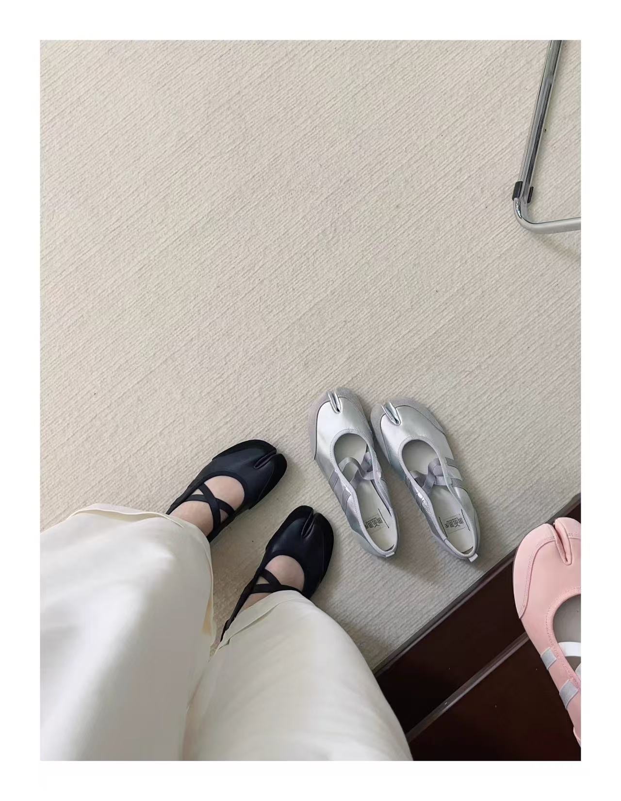 【YiFan】圆头浅口韩版平底搭扣皮带扣单鞋凉鞋软底夏季时尚女鞋