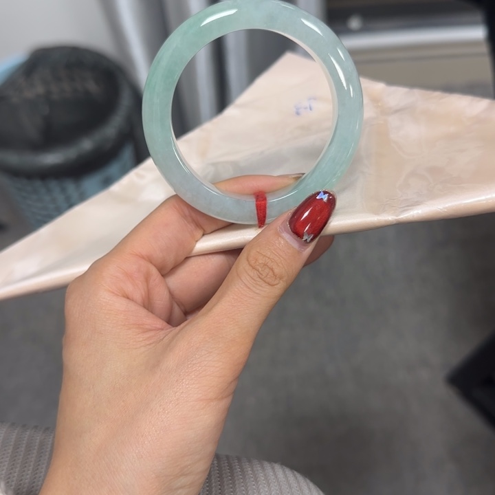 翡翠未镶嵌手镯翡翠手镯