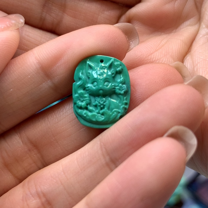 绿松石配饰未镶嵌