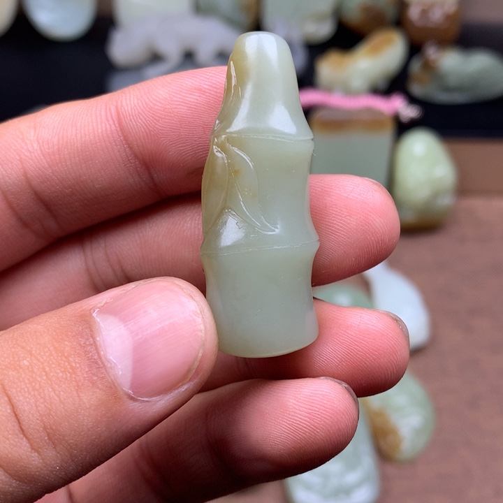 和田玉（糖玉）未镶嵌颈饰