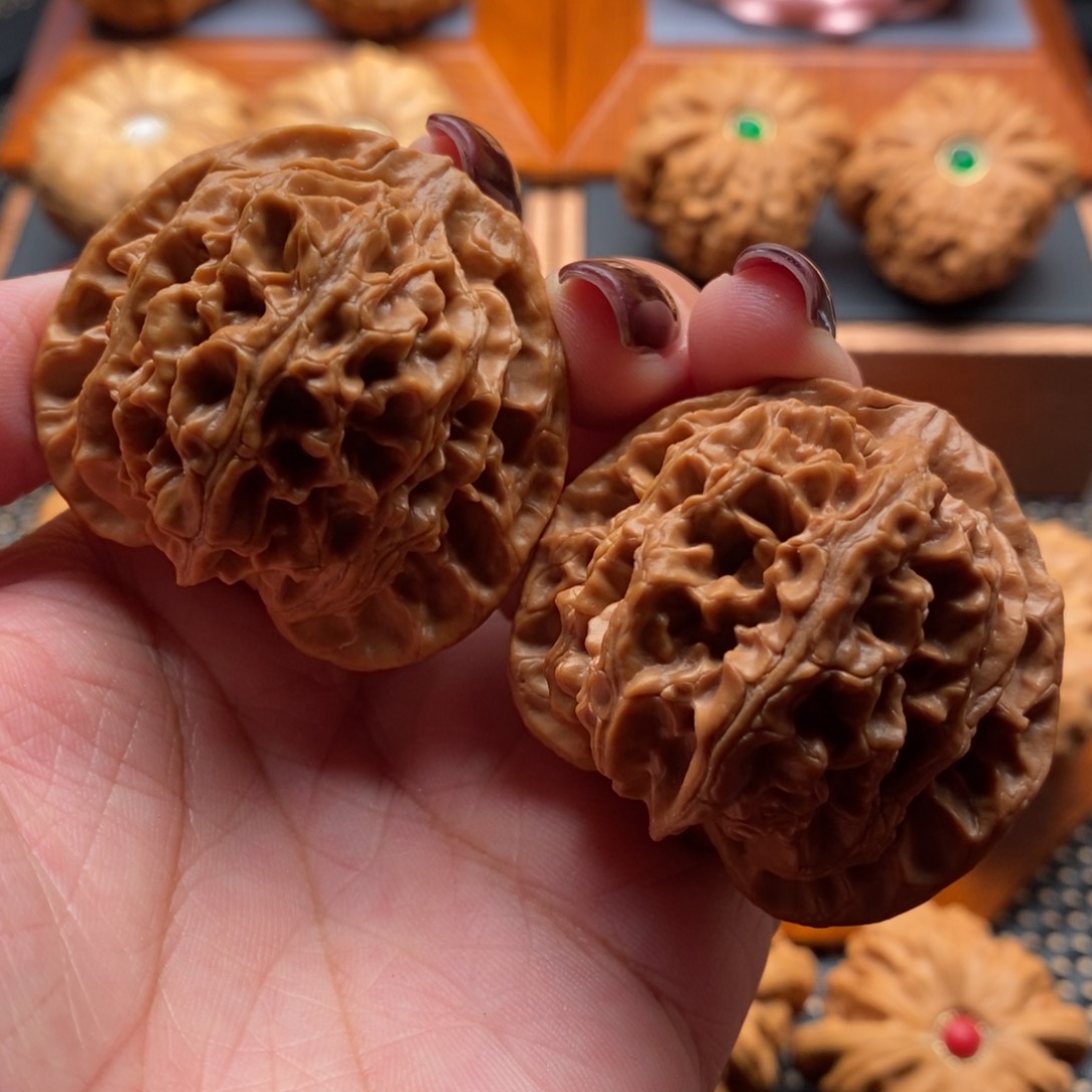 文玩核桃把件44尺寸全品苹果园狮子头