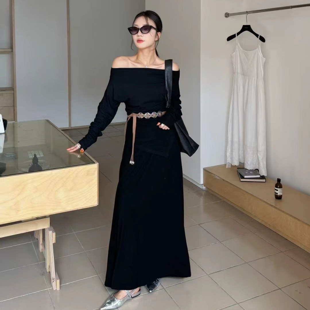 新款秋一字领长袖针织上衣垂感修身松紧腰半身裙套装配民族风腰带