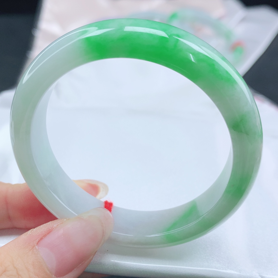 翡翠未镶嵌手镯缅甸50.8飘正阳绿正圈