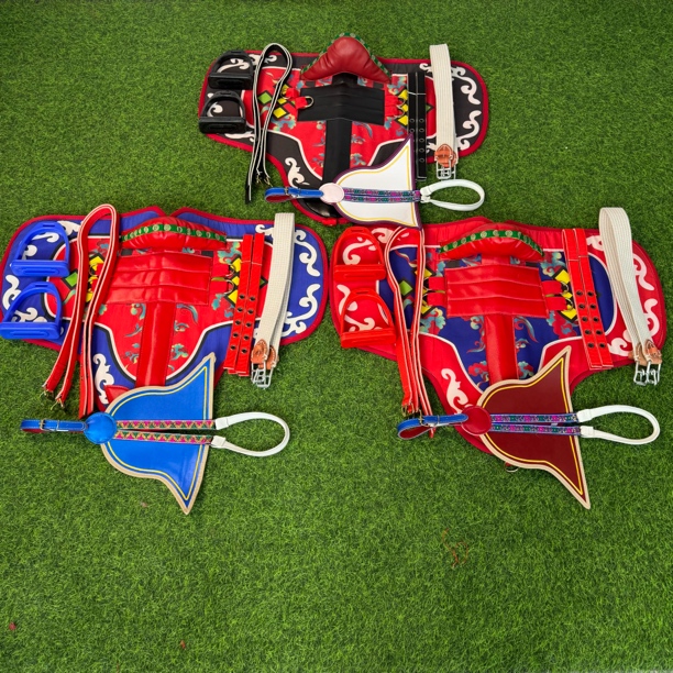 民族风轻便透气毡内里无骨全套马鞍含配件适合马术运动