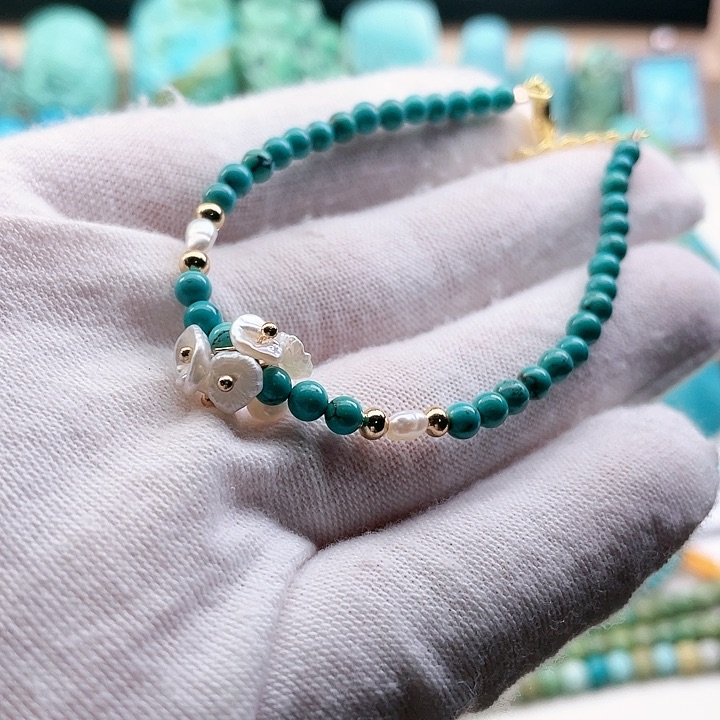 绿松石配饰未镶嵌