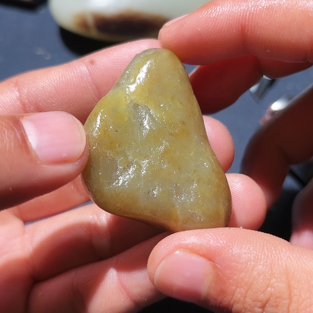 和田玉未镶嵌珠宝奇石