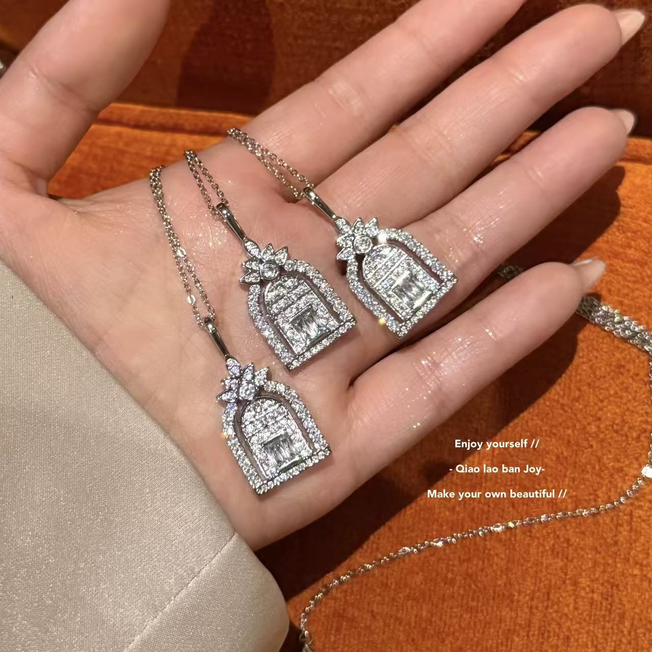 铜合金锆石项链 幸福之门项链韦雪同款女款2025新款满钻城堡项链