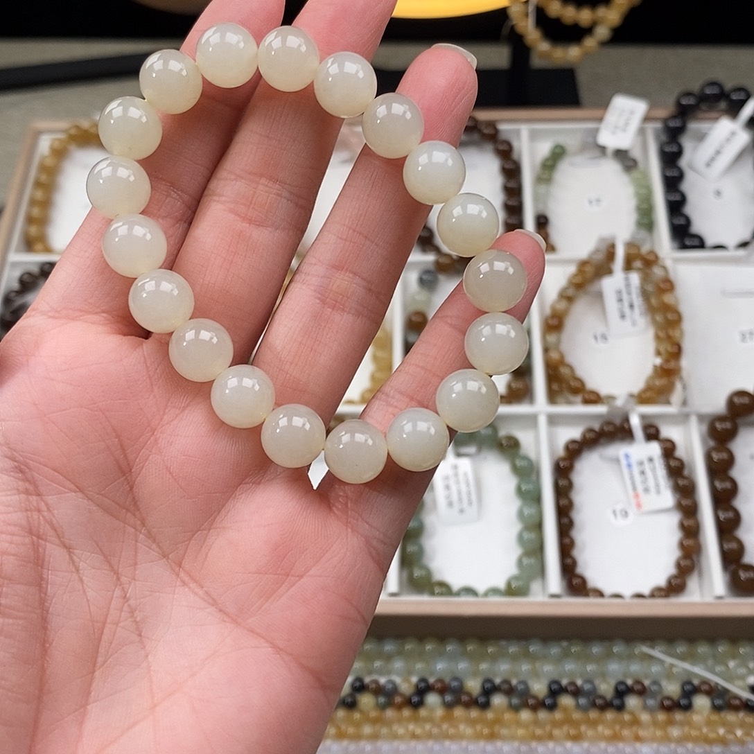 和田玉未镶嵌手链