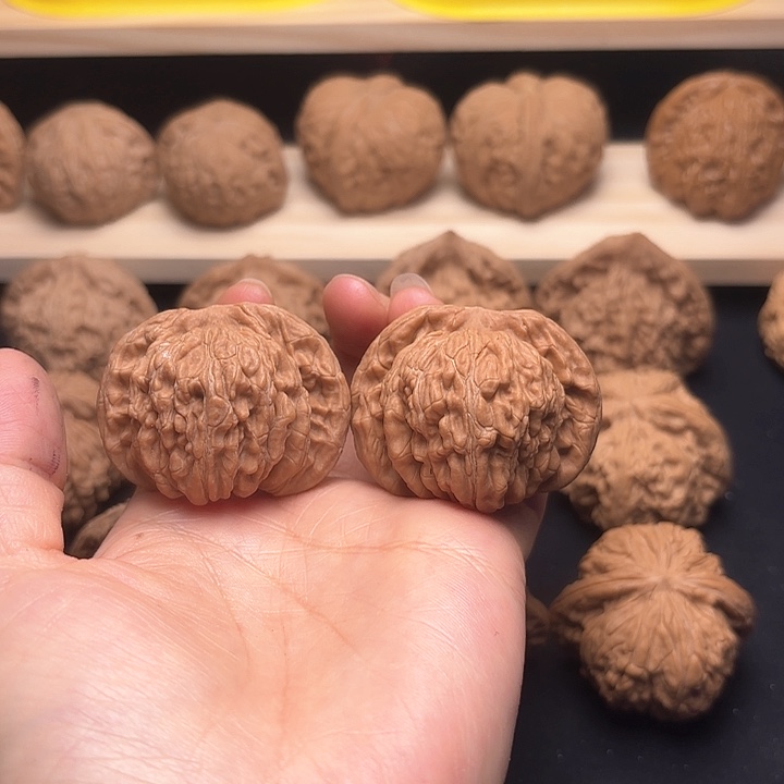 文玩核桃把件44四座楼