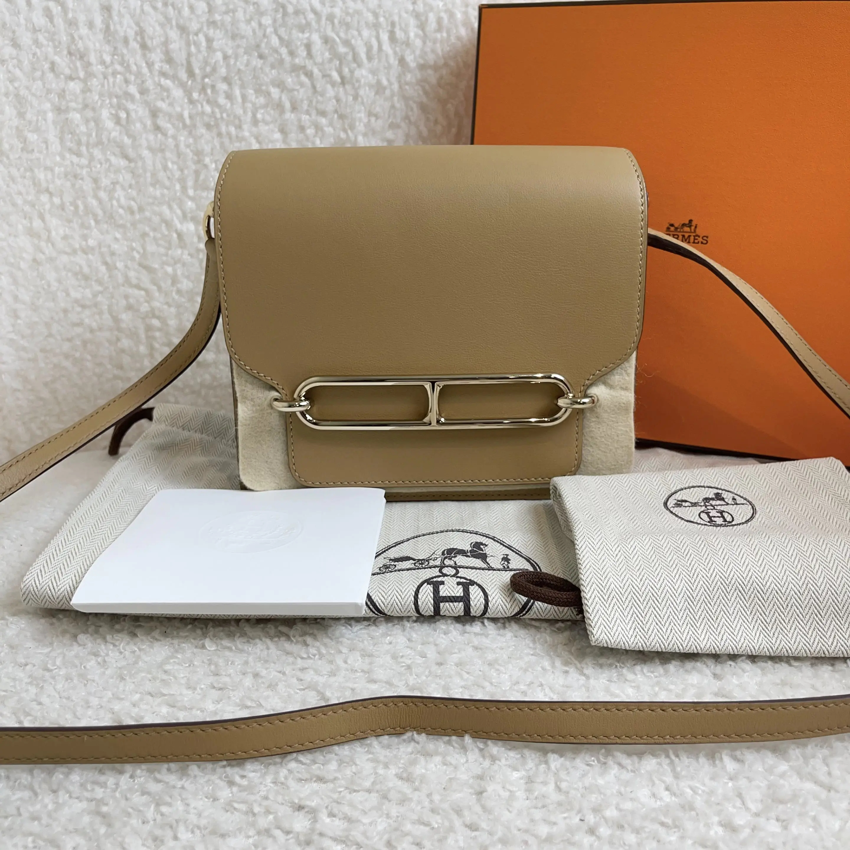 99新 Hermes/爱马仕 饼干色金扣猪鼻子/45448783/代卖服务/12期