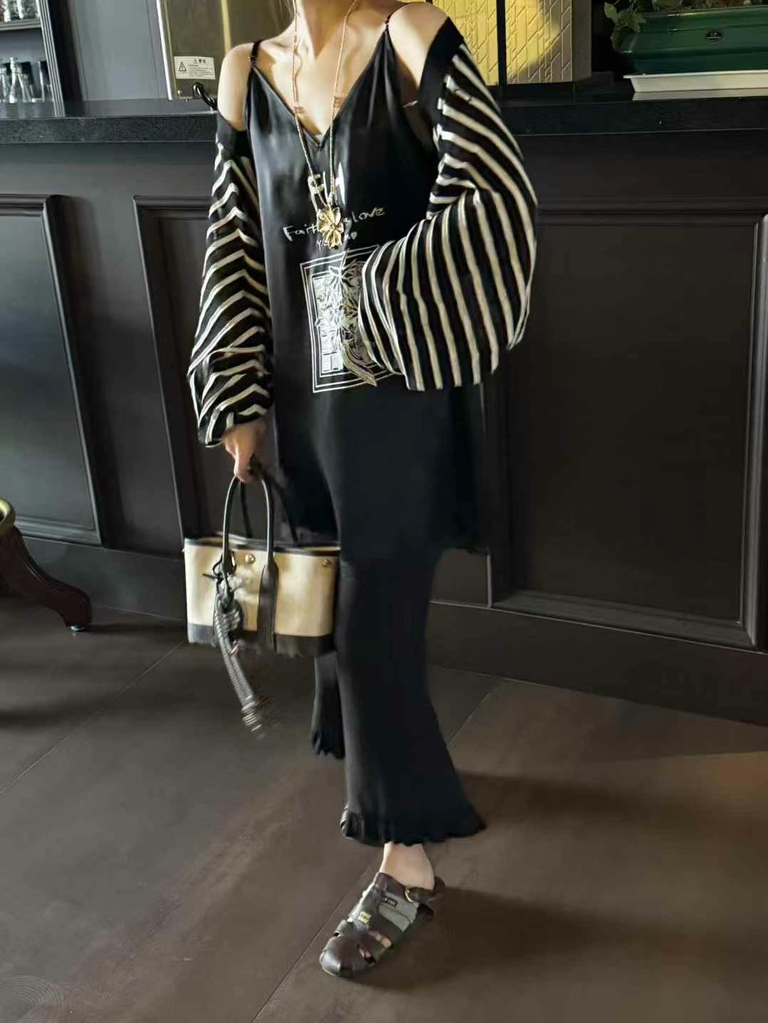 Y /SEVENTEEN 设计师品牌 25春夏 木耳边八分裤