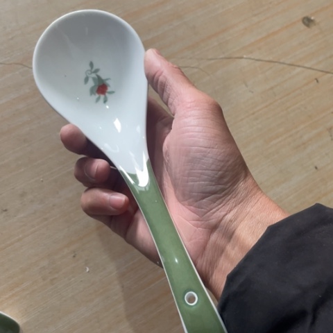 景德镇陶瓷汤勺1个