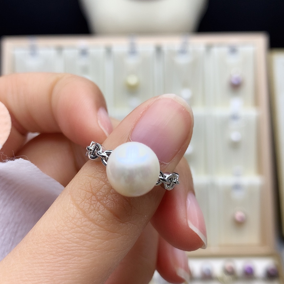 淡水珍珠合金颈饰