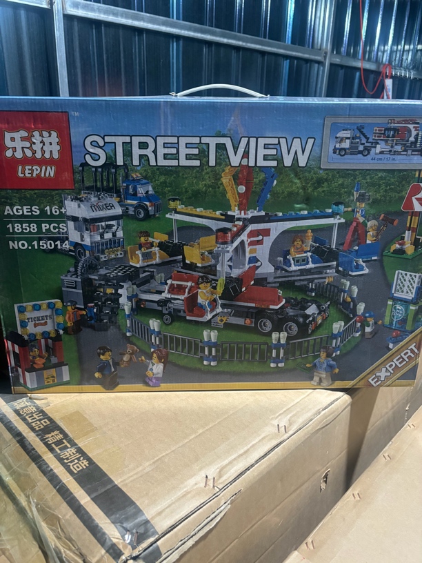 某拼大城市绝版积木