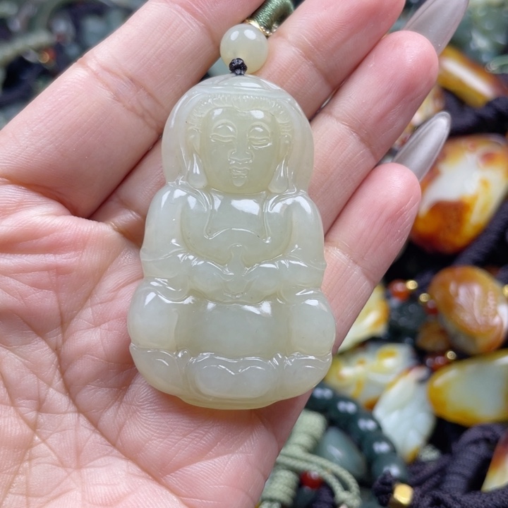 和田玉颈饰未镶嵌