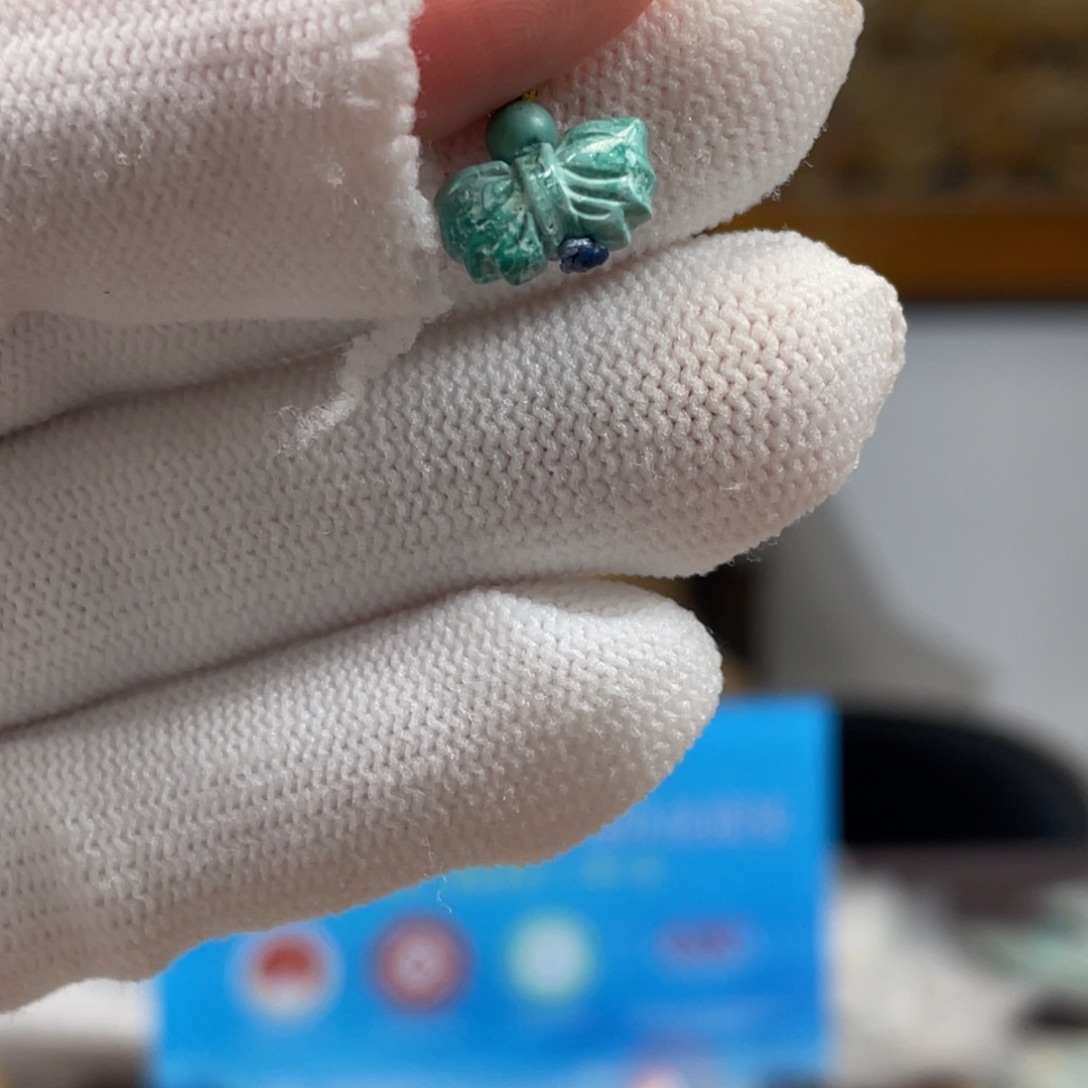 绿松石未镶嵌挂件