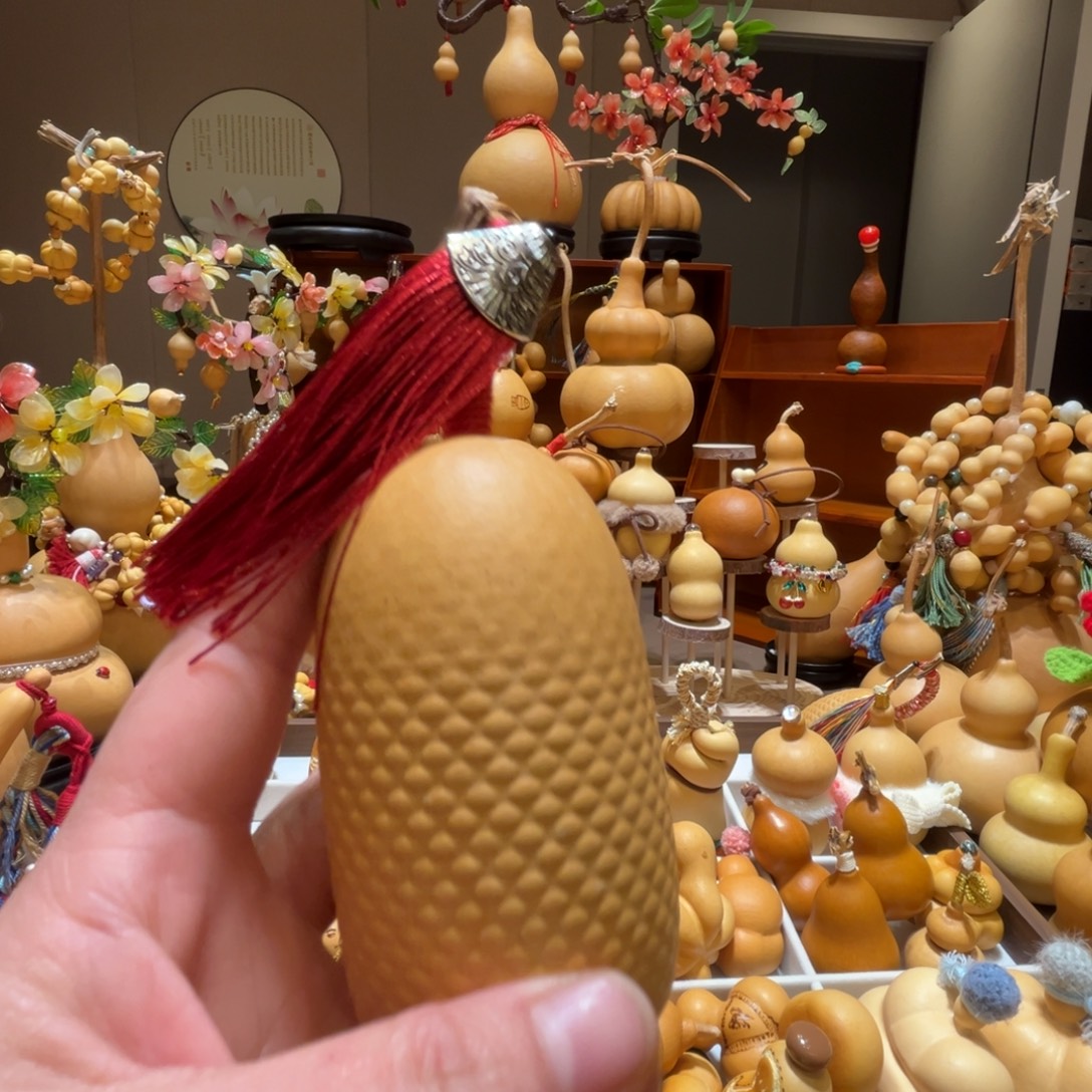 人***想菠萝包手把件葫芦