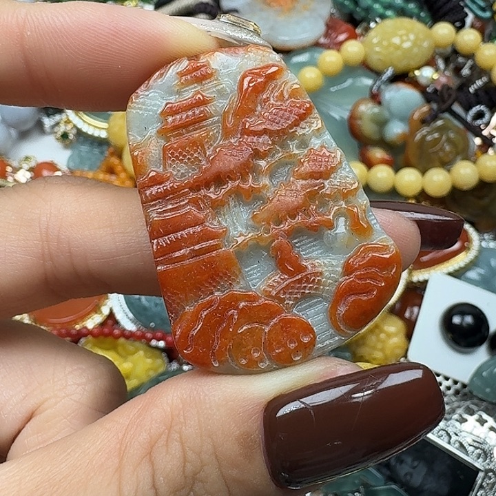 翡翠未镶嵌颈饰翡翠