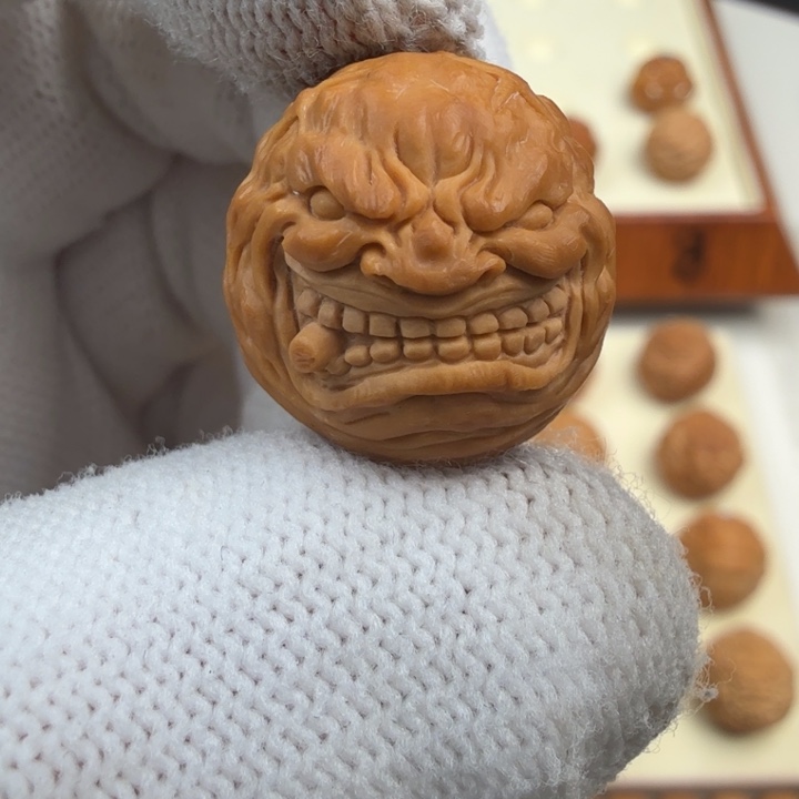 猴头核桃吊坠刀疤烟鬼