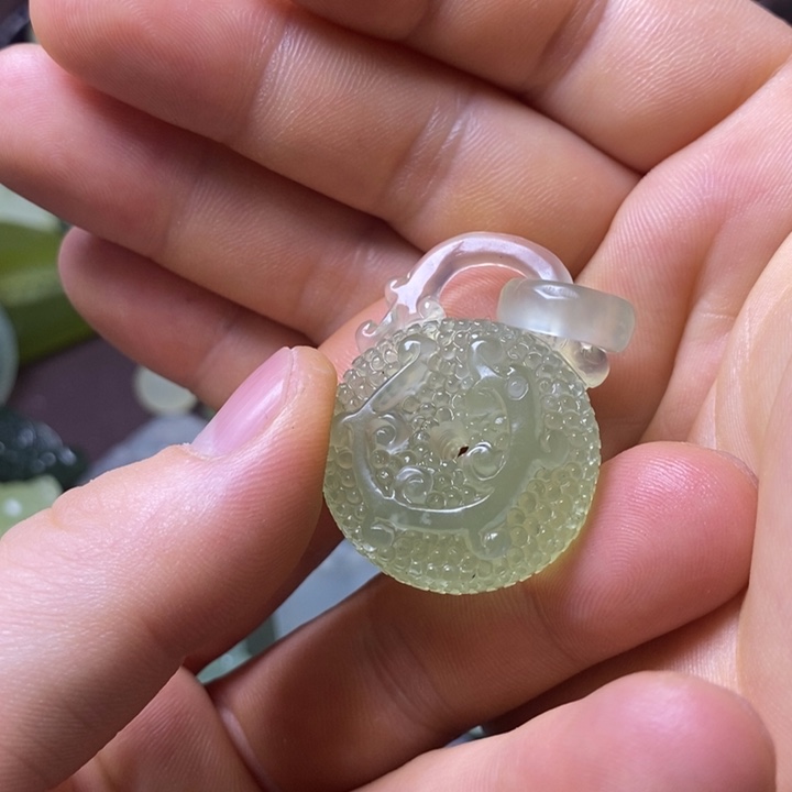 岫玉岫玉颈饰未镶嵌