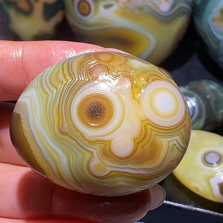 玛瑙/玉髓未镶嵌珠宝奇石103