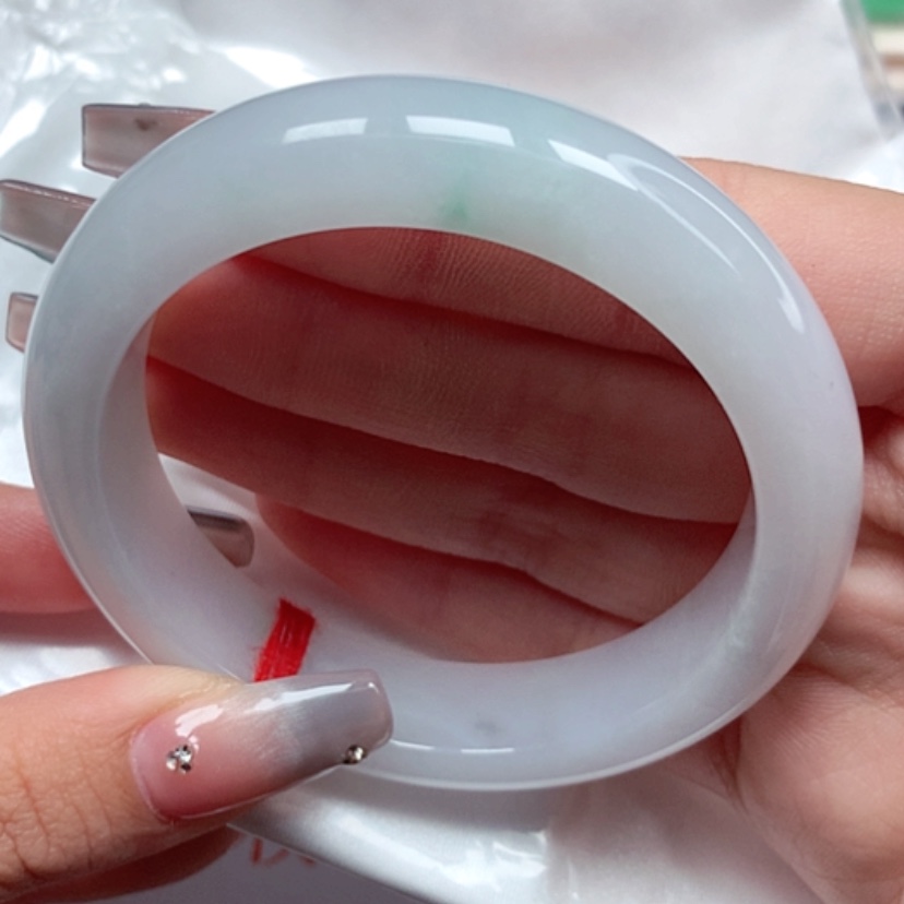 【闪购商品】翡翠手镯未镶嵌54圈