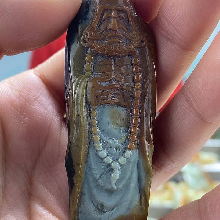 透闪石质玉把件未镶嵌