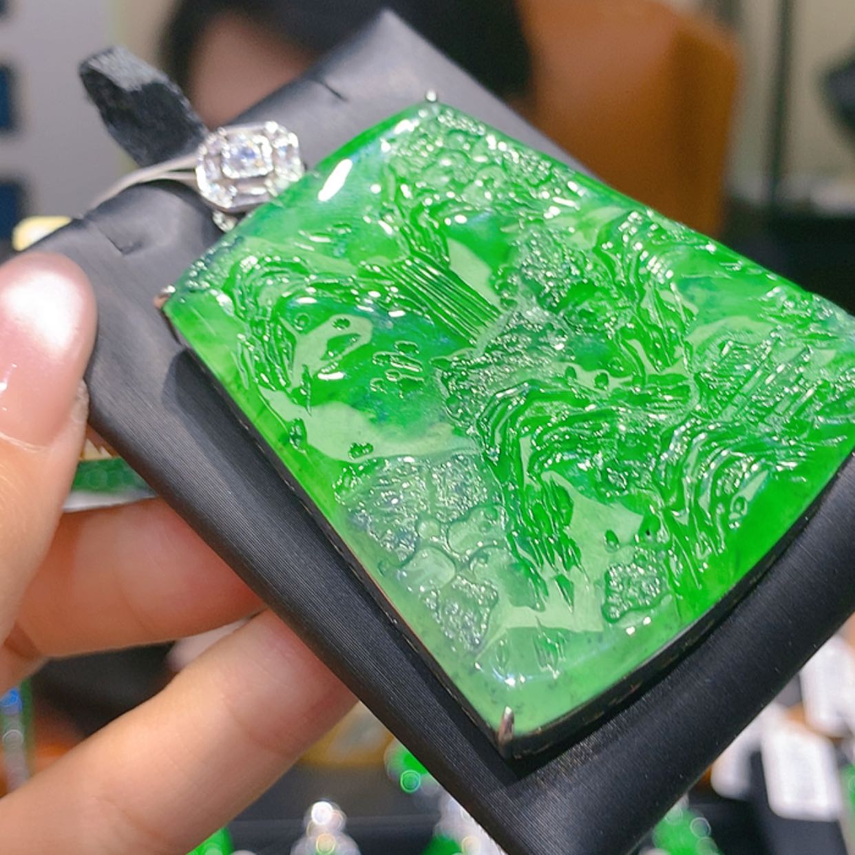 【闪购商品】翡翠未镶嵌颈饰6qo j