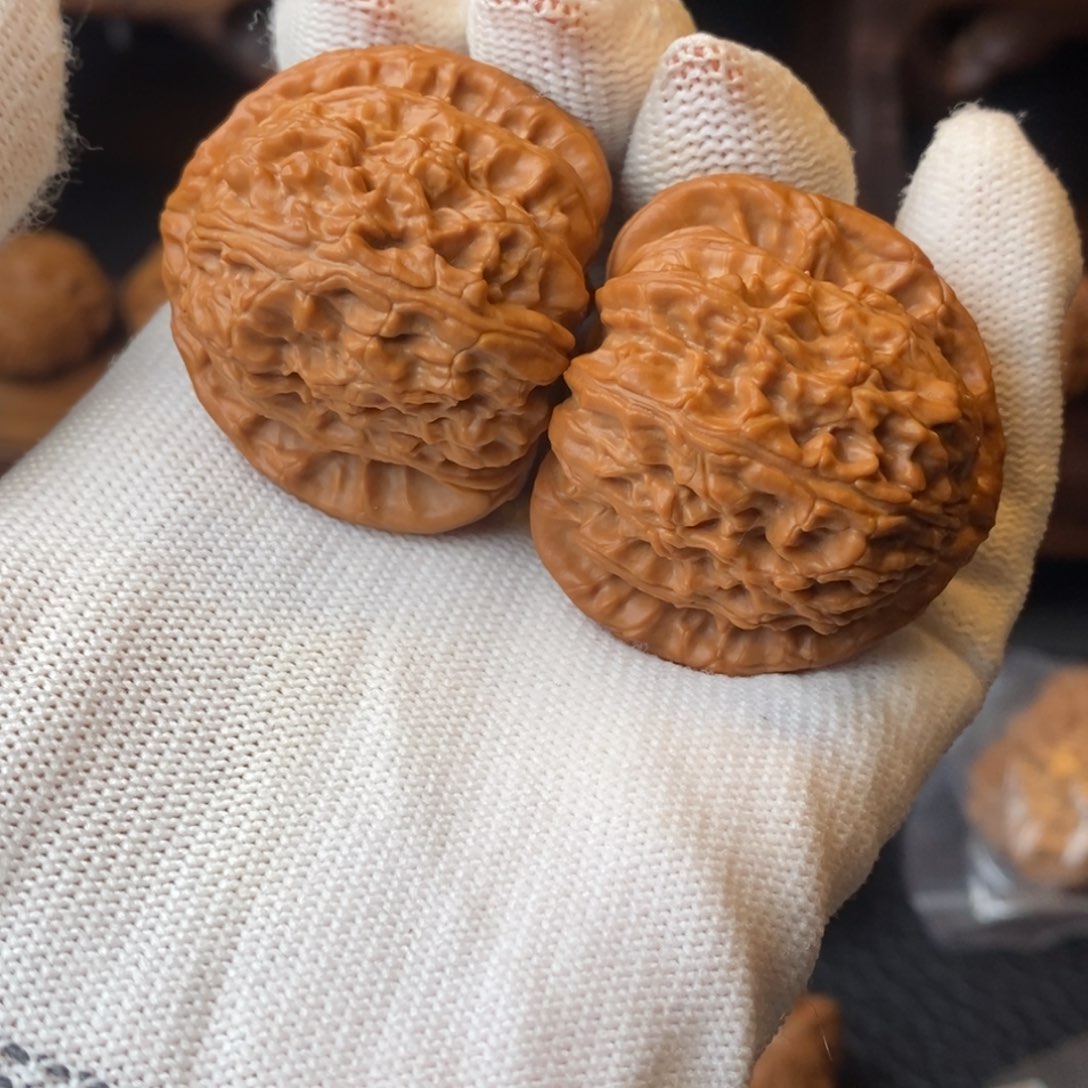 文玩核桃把件三角白文玩核桃福利