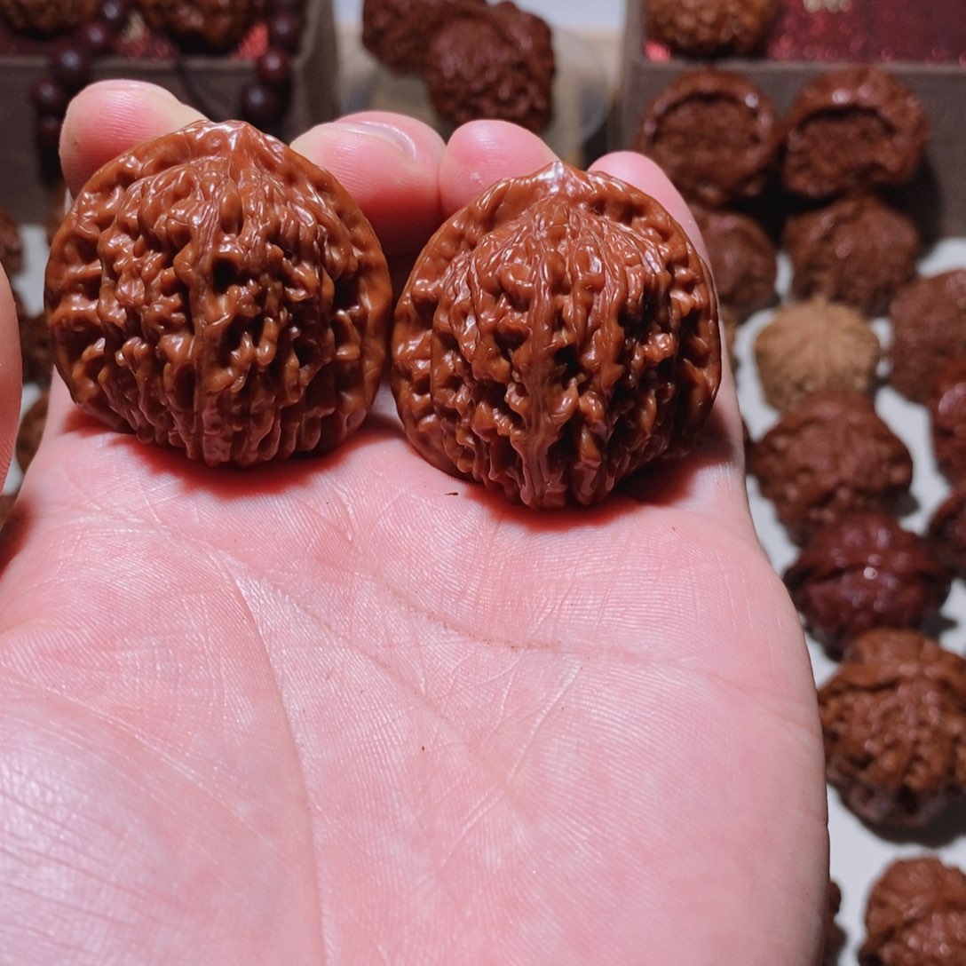 桃核把件四座楼四座楼