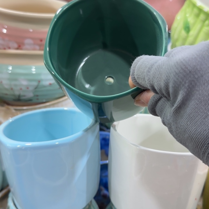 凑9块包邮，有孔，陶瓷花盆