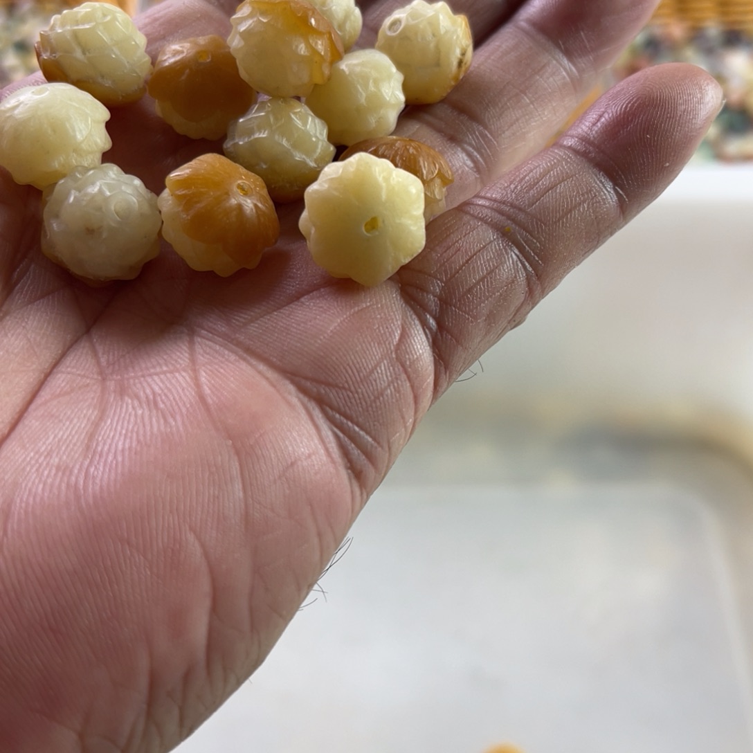 吊坠白玉菩提瑕疵12炭烤莲花10颗