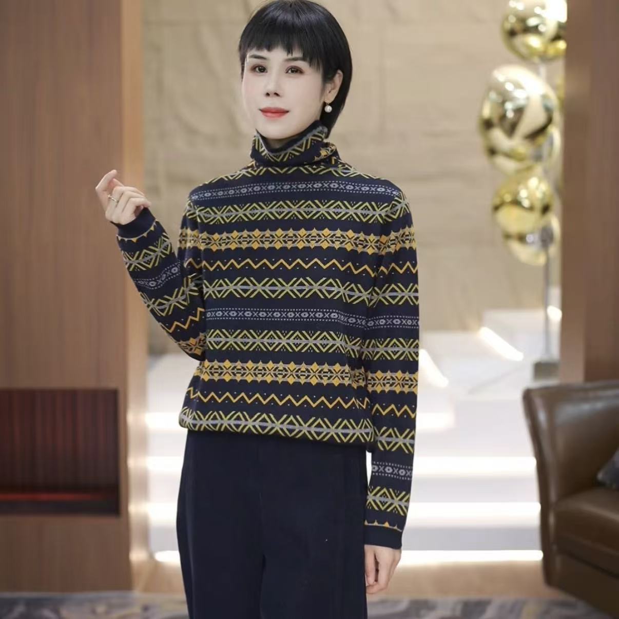 【渲渲推荐】HYF-25109冬季保暖时尚花纹高领小衫