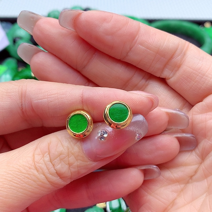 翡翠颈饰银S925镶嵌翡翠