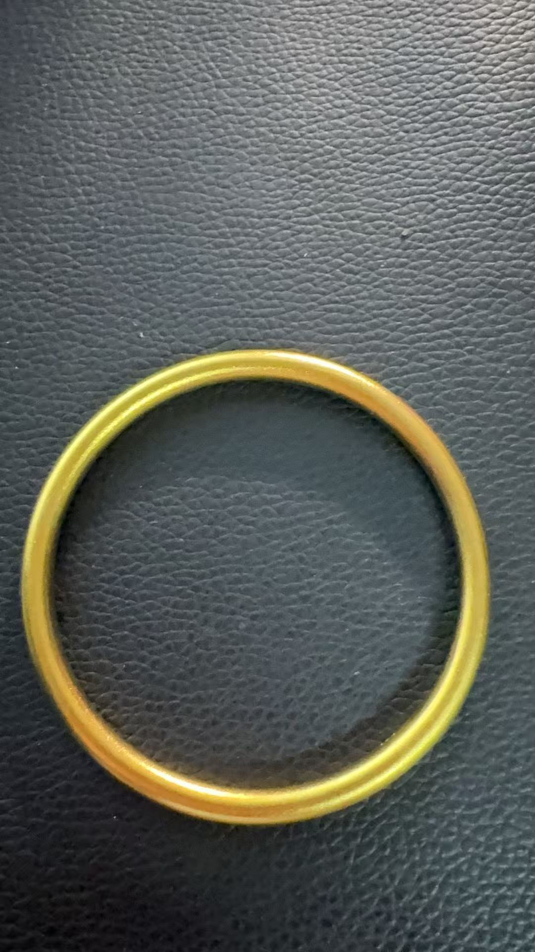 a27时尚百搭精美简约款素圈手镯