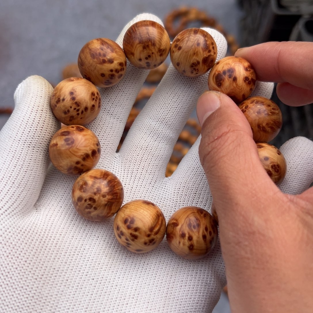 柏木（崖柏）太行爆满2.0全品瘤花