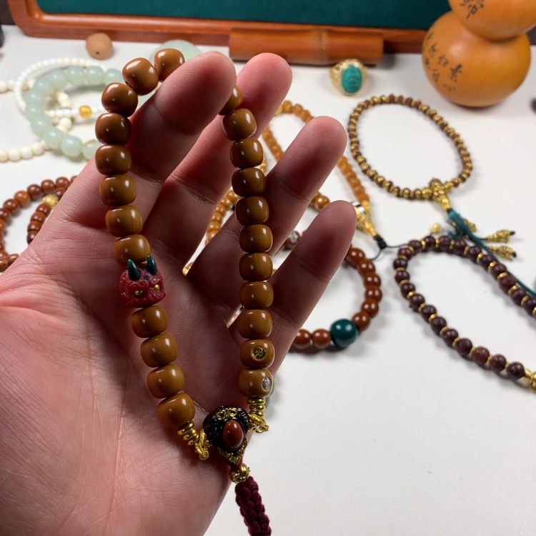 【闪购商品】猴头核桃吊坠。。。。。。。。。。。