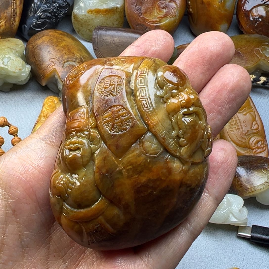 和田玉未镶嵌挂件