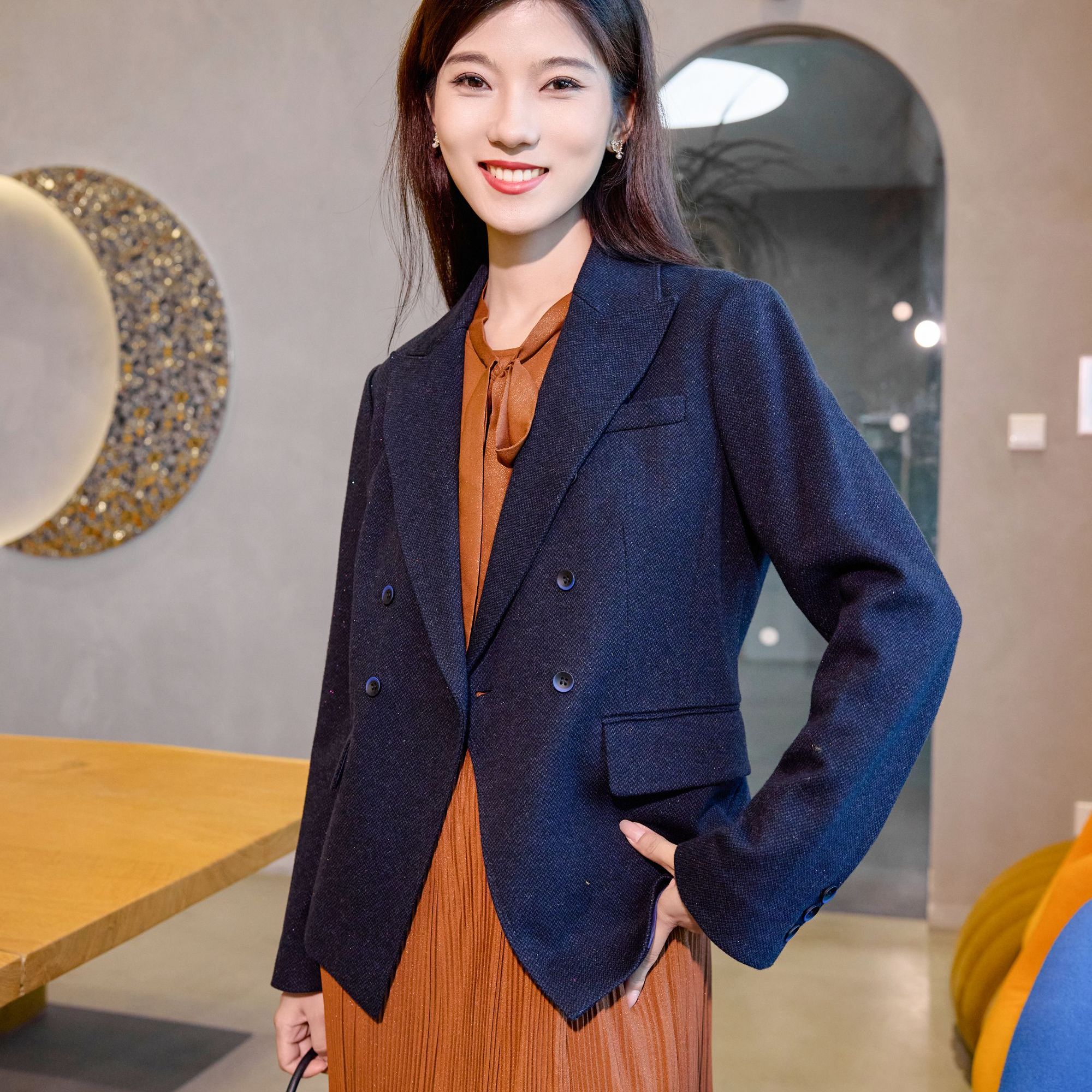 菲姿FEIZI秋款收腰短款西装外套0F103