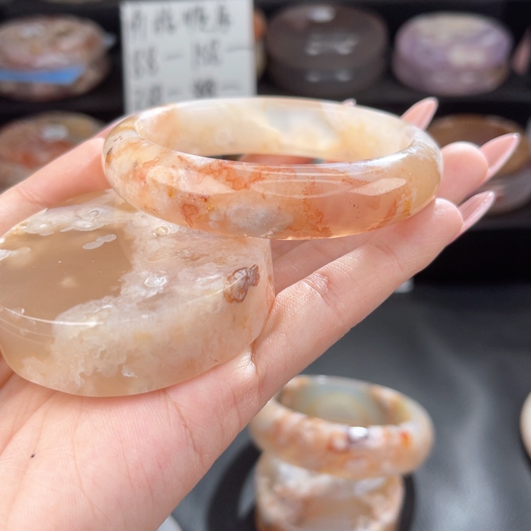 石英质玉手镯未镶嵌59