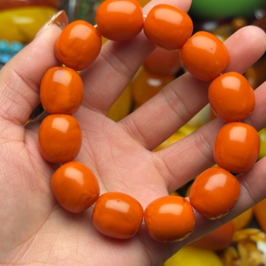 琥珀手串未镶嵌蜜蜡